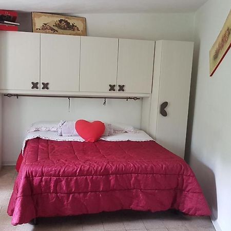 Appartement La Casetta Del Pellegrino à Poggio Bustone Extérieur photo